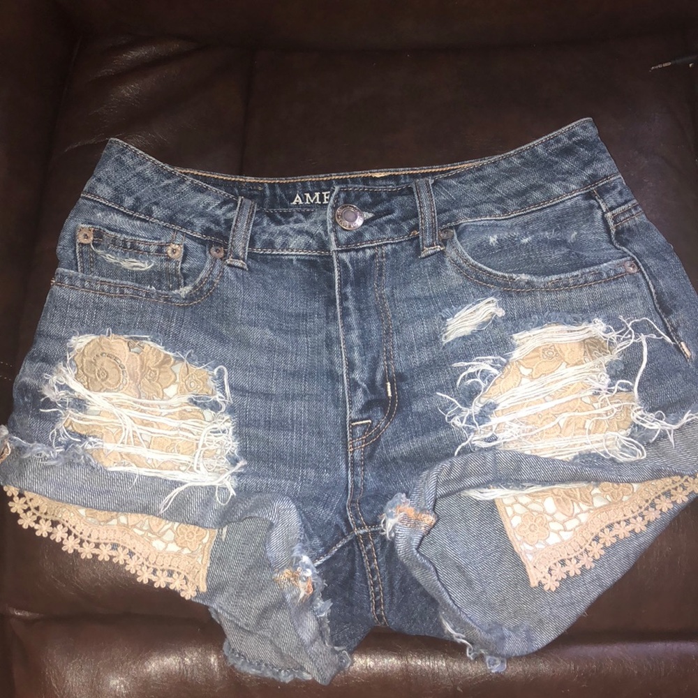 High rise American Eagle distressed shorts